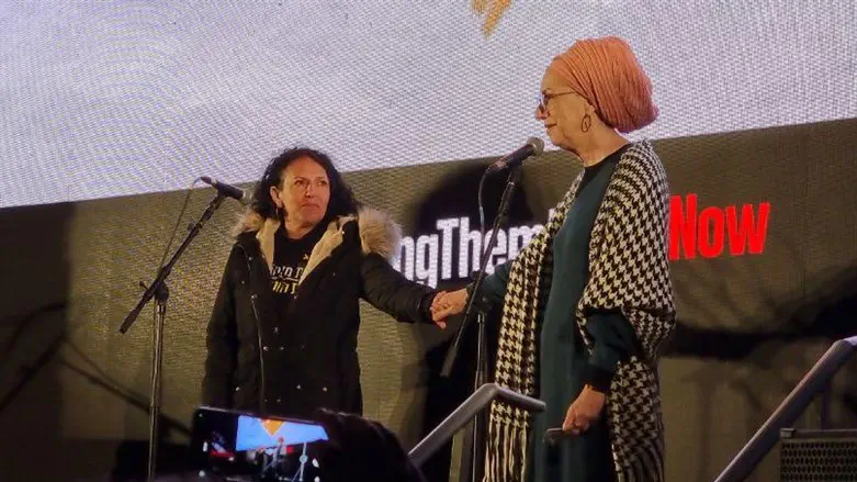 Ditza and Meirav on the stage