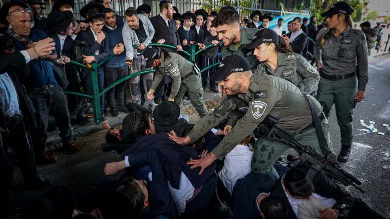Haredi demonstration in Bnei Brak