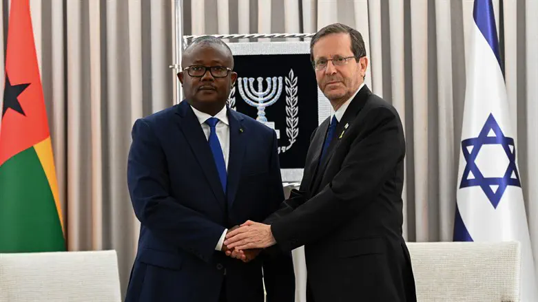 נשיא המדינה אירח את נשיא גינאה ביסאו