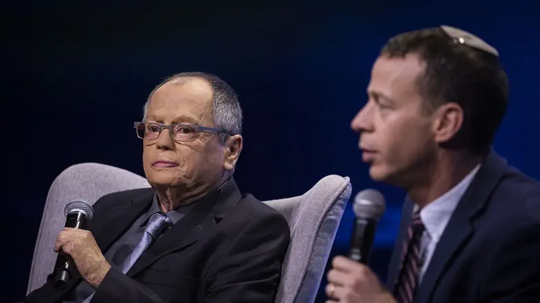 אמנון אברמוביץ' ועמית סגל