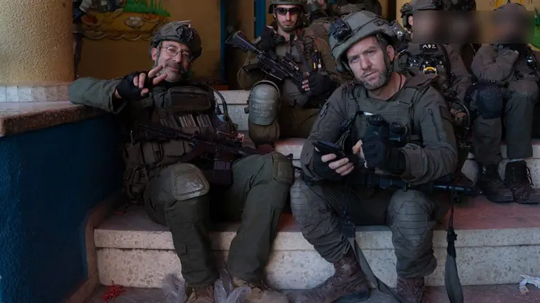 קובי ועמישר