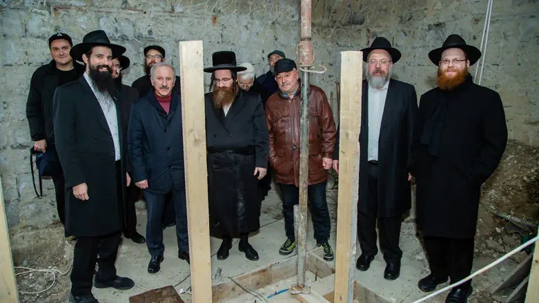 העבודות לשיפוץ המקווה