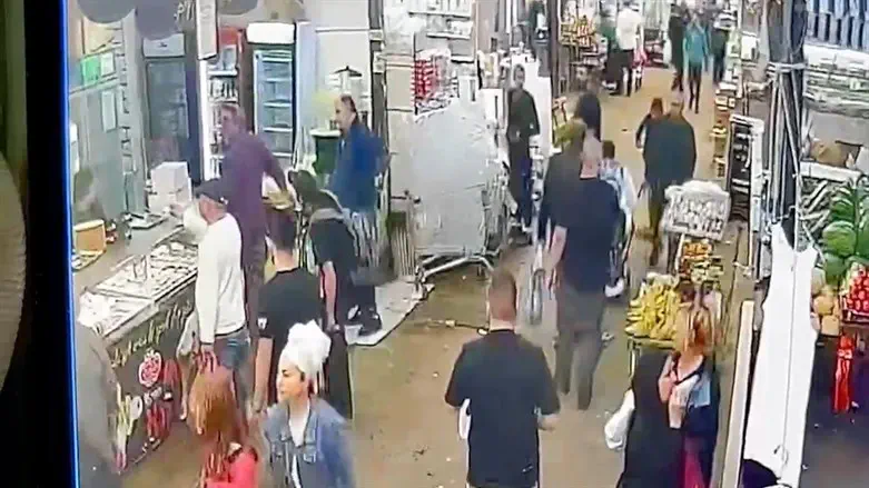 Нападение на еврея на рынке в Рамле