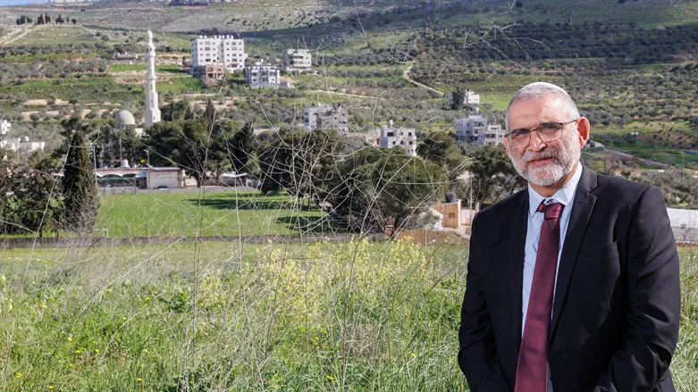 ד"ר מיכאל בן ארי