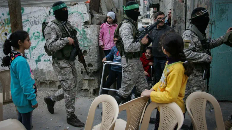 "Hamas uses civilians"