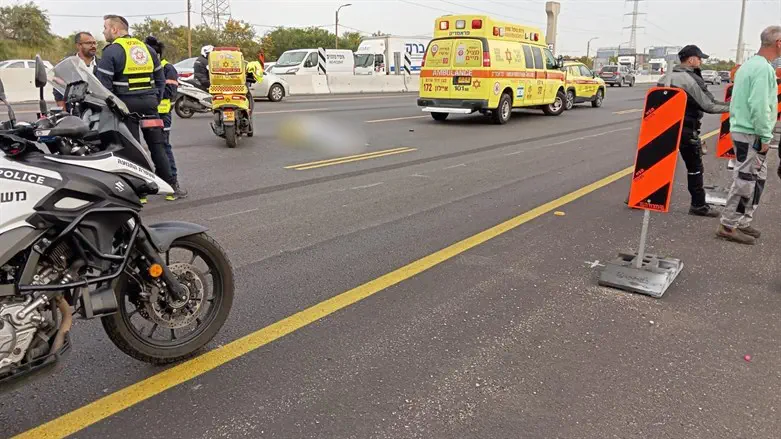 זירת התאונה סמוך למחלף חולון