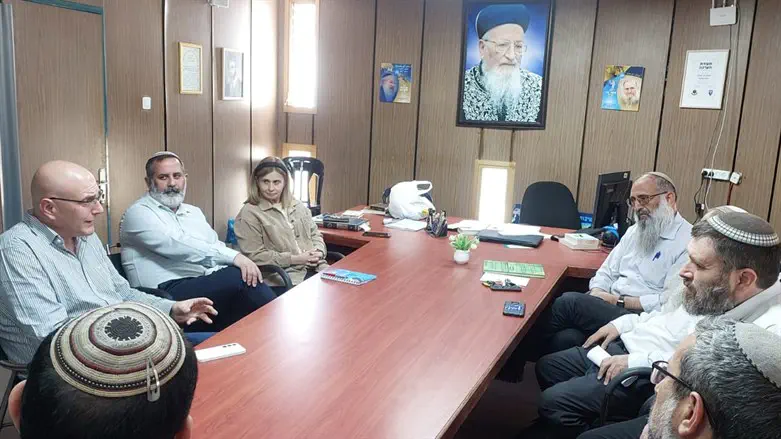 המפגש בישיבה