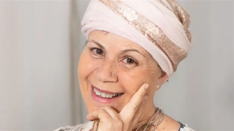 שרה אברמוביץ' - מאמנת זוגיות, פרויקט 252