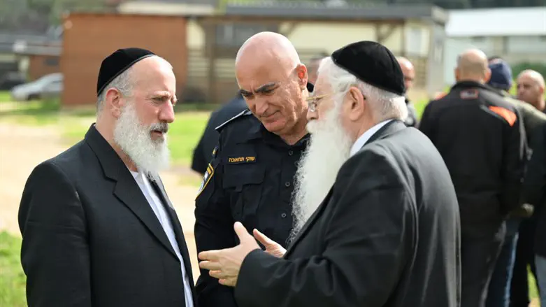 פרוש, דייטש והממ"ז