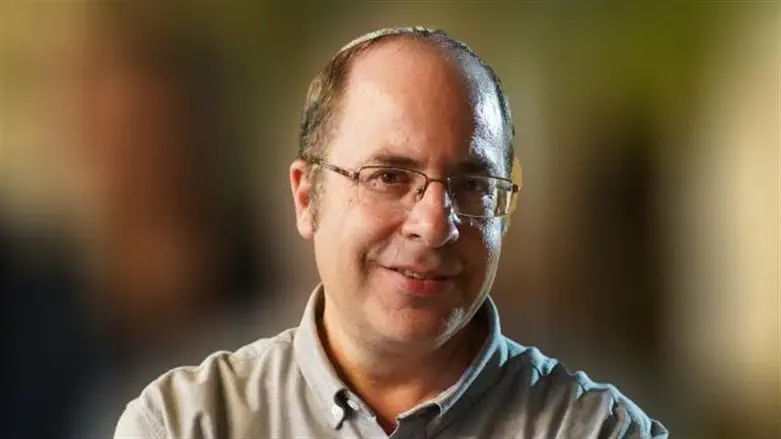 הרב אמנון בזק