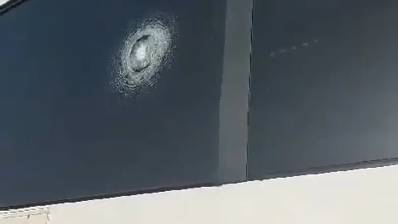 האוטובוס שנפגע מירי