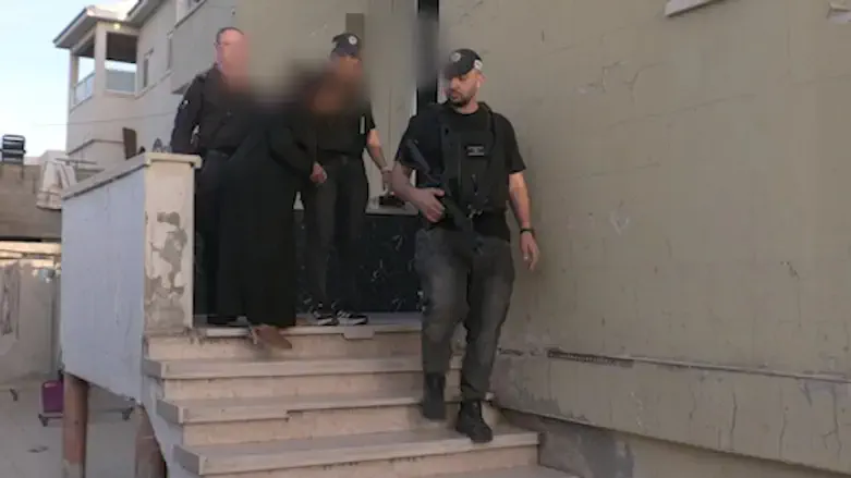 Arresting Sabah Haniyeh, sister of Ismail Haniyeh