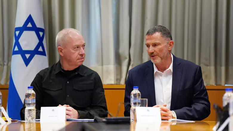 Yoav Gallant & Yuli Edelstein at the meeting