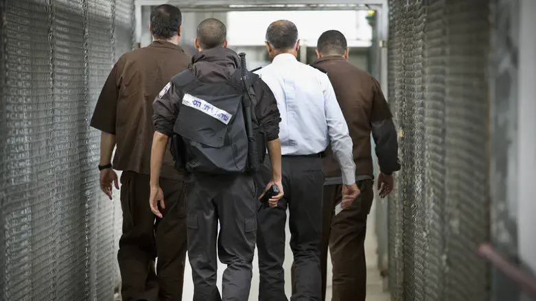 מחבלים בכלא