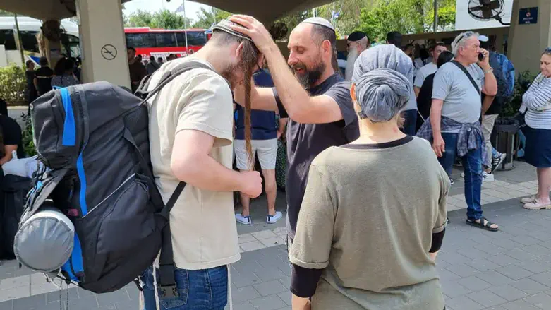 אחד המתגייסים