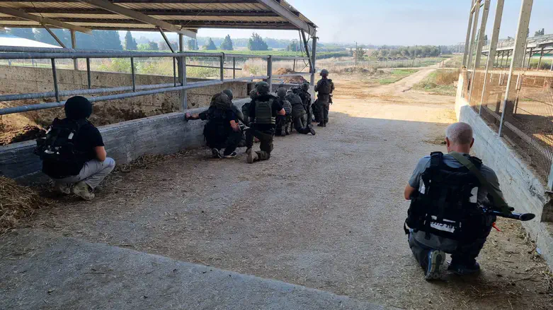 קיבוץ תחת אש. יד מרדכי