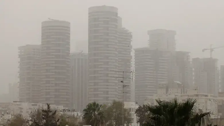 Haze in Tel Aviv