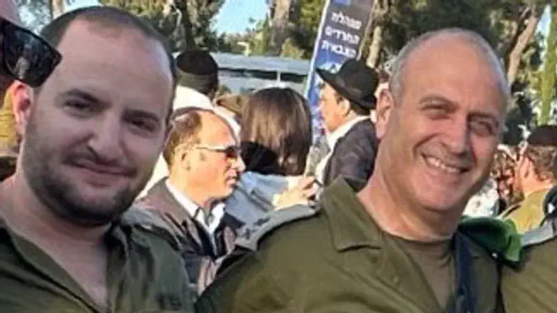 יוסי לוי עם האלוף פוקס