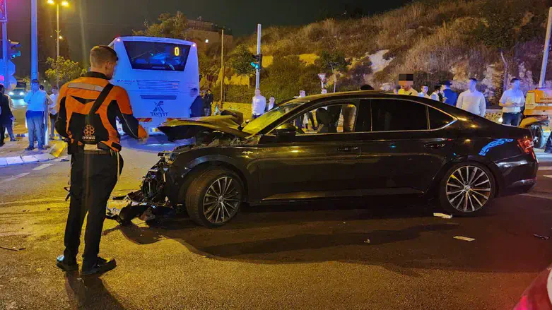 רכב השר בירושלים