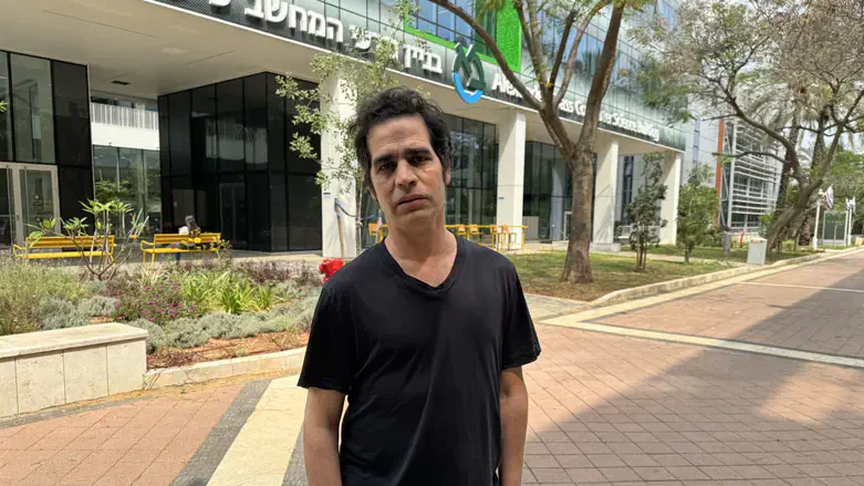 אביב גפן