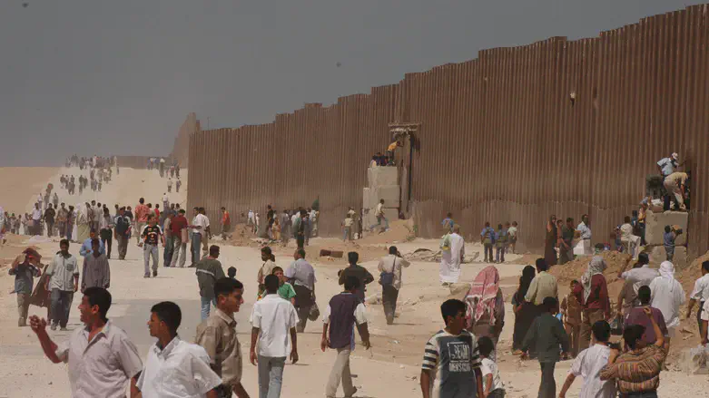 עזתים בציר פילדלפי לאחר נסיגת צה"ל ב־2005