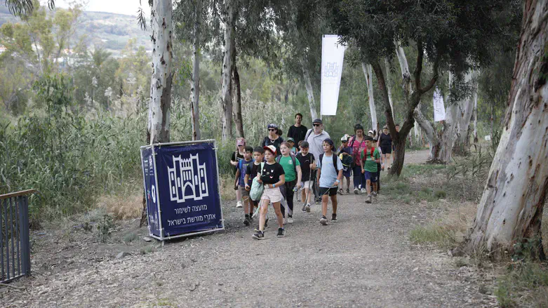 צועדים בשביל המורשת
