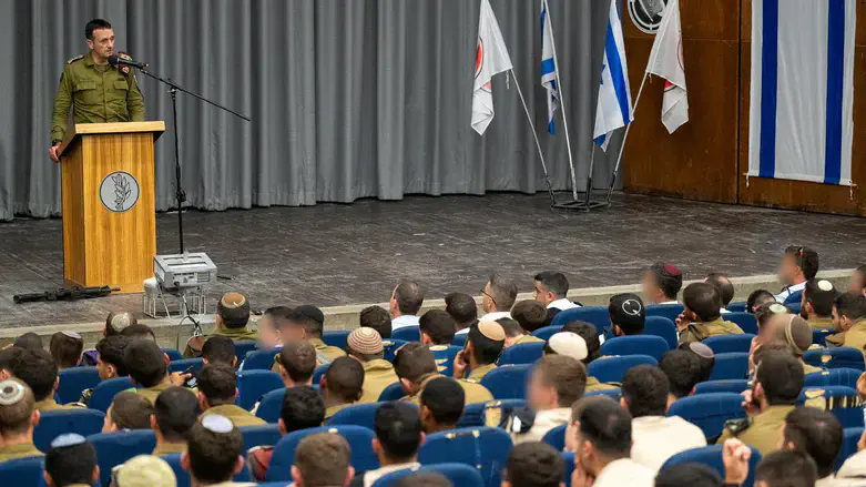 Halevi speaks to the cadets