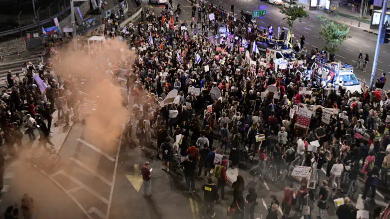 Protesters in Tel Aviv