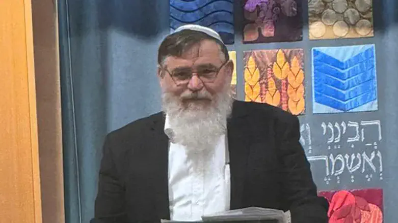 הרב אליעזר שנוולד