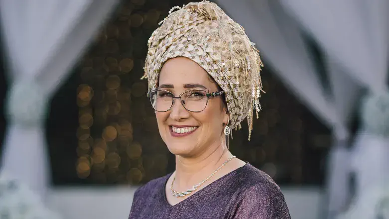 חגית כמוס
