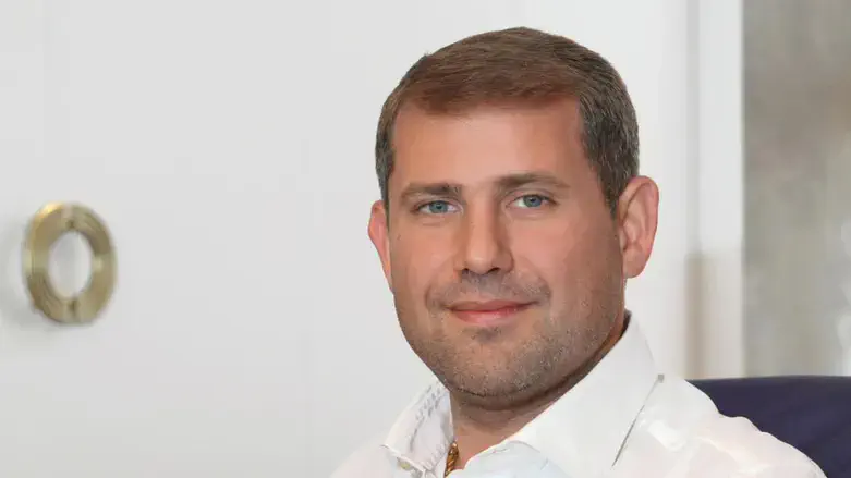 אילן שור