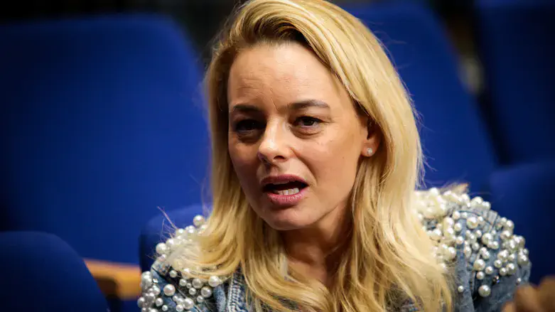 יעל בר זוהר