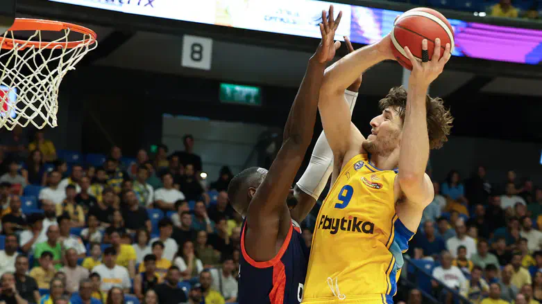 סורקין מול נס ציונה הערב. פתיחה ברגל ימין