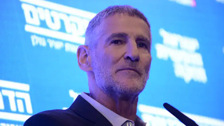 יאיר גולן