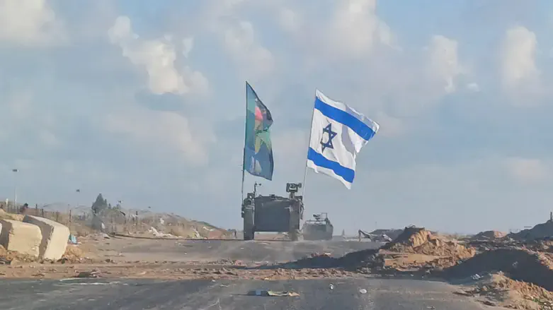 Israeli forces on the Philadelphi Corridor