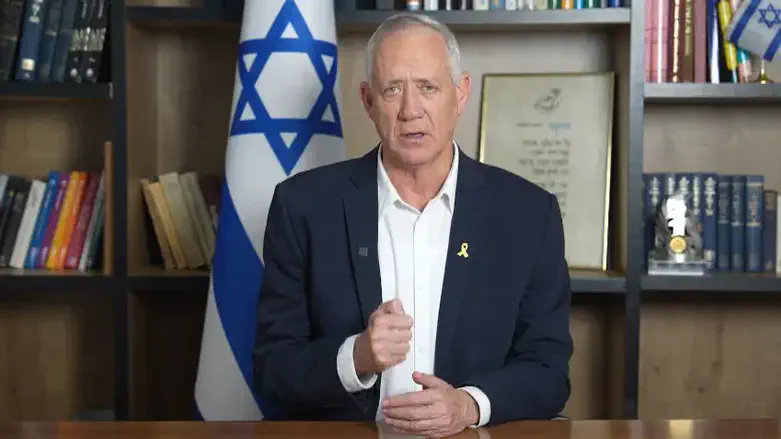 השר גנץ מתייחס לדיון בבג"ץ