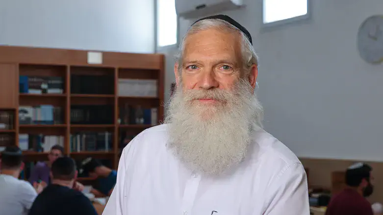 הרב אריה הנדלר