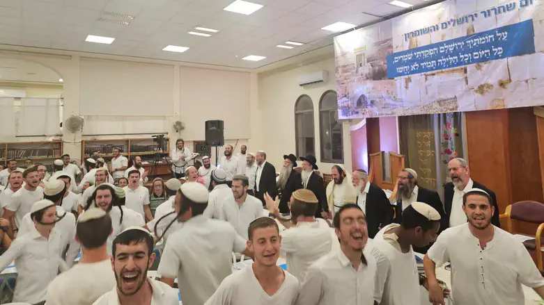 תפילת יום ירושלים בשומרון
