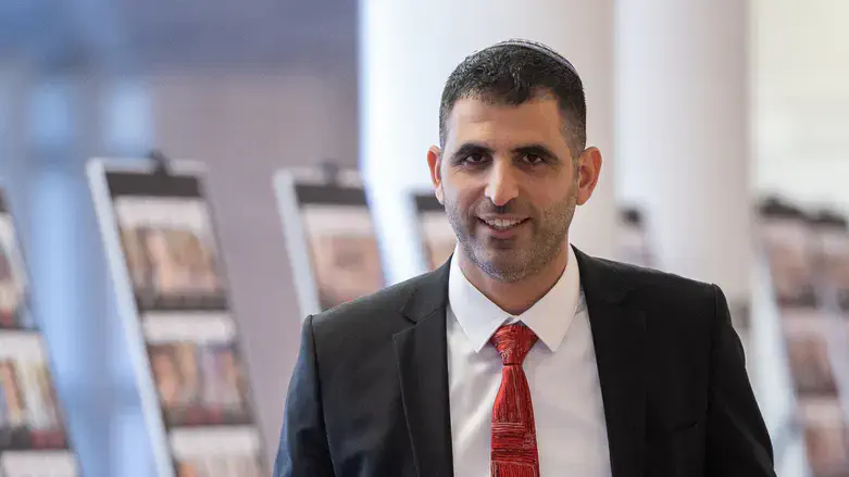 שר התקשורת שלמה קרעי