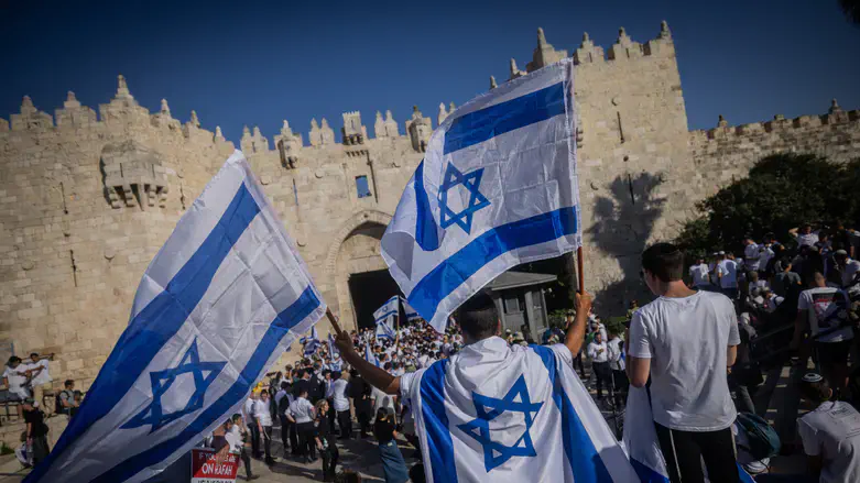 צעדת הדגלים בשער שכם