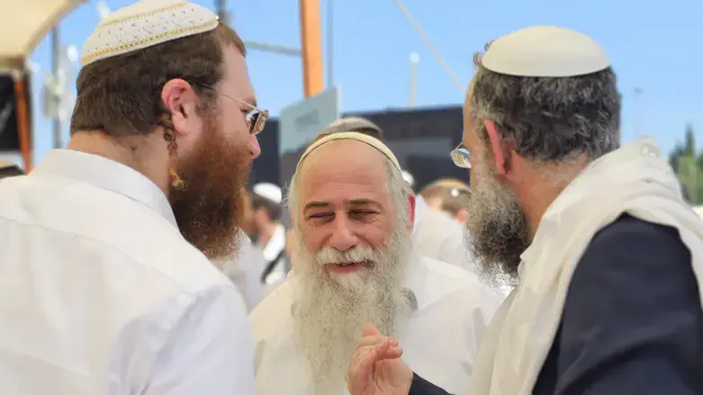 רבני ישיבת מצפה יריחו במאהל