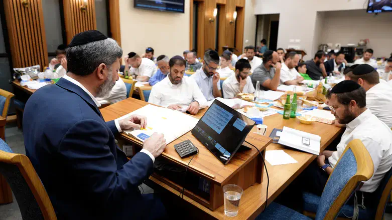 שיעור הדף היומי של ר' אלי סטפנסקי