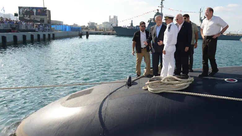 נתניהו על אחת הצוללות