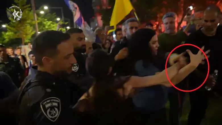 Наама Лазими на демонстрации в Иерусалиме