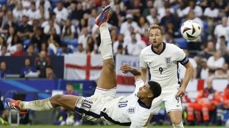 בלינגהאם מתעופף בדרך לשער שיוויון דרמטי