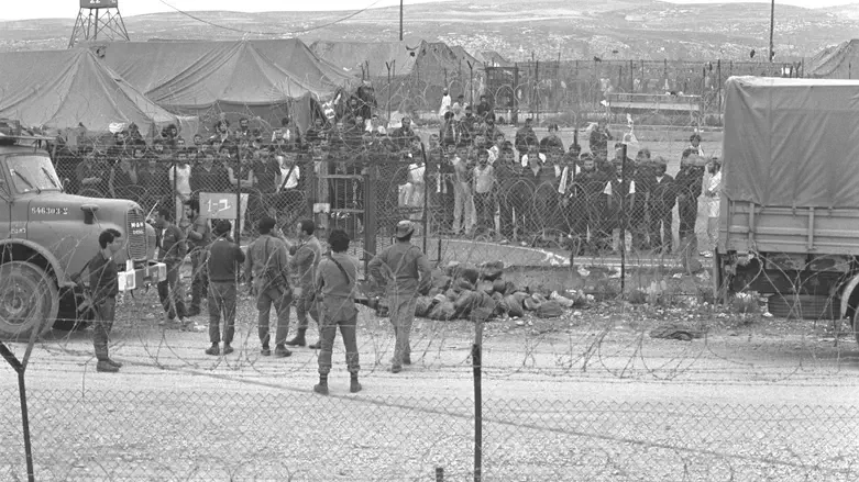 מחנה אנצאר בלבנון