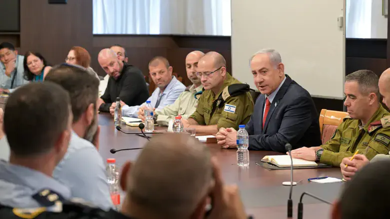 PM meets National Defense College Cadets