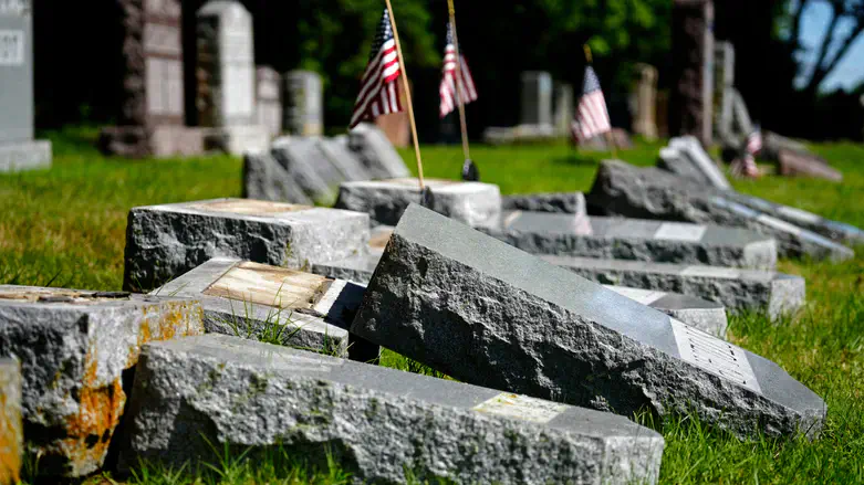 Vandalism at Ohio Jewish cemetery
