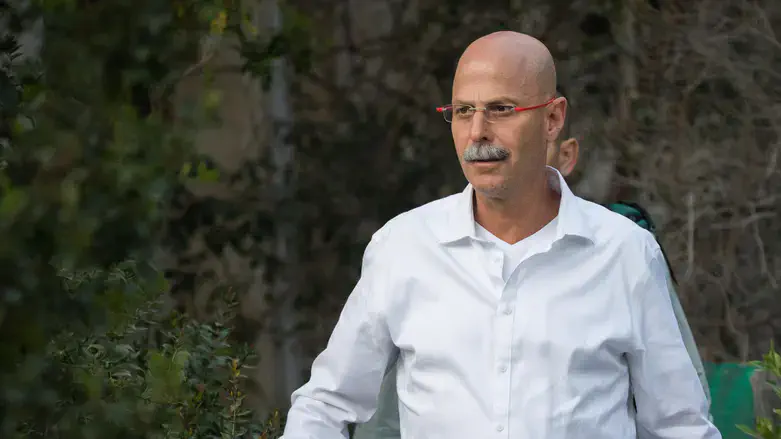 ירון בלום