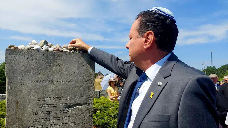 השגריר יעקב לבנה בטקס